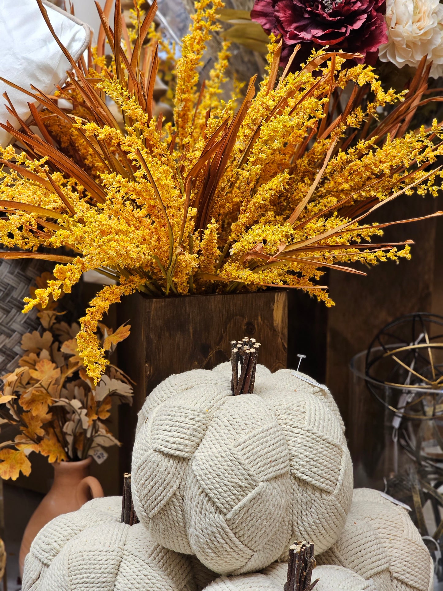 White Woven Knit Pumpkin - 8.5"