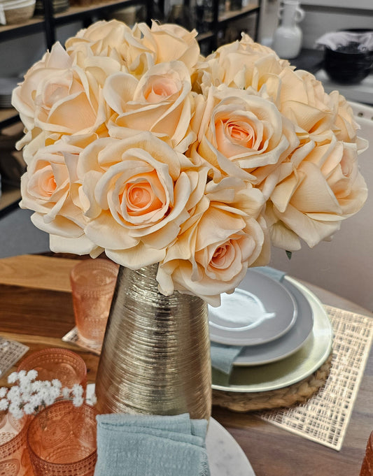 Peach Roses 5 Stem Bundle