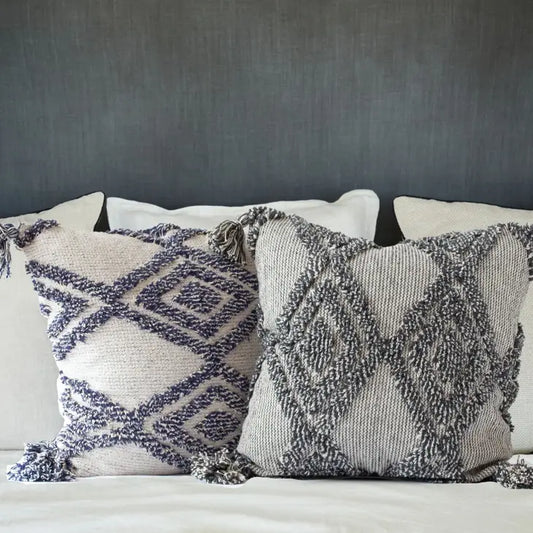 Beaufort 20" Diamond Tufted Pillow